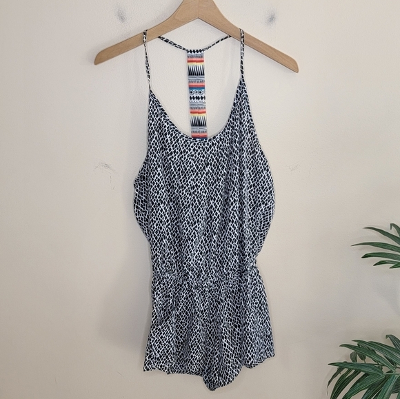Rip Curl | Beachy Mystic Tribe Romper Size Small - Picture 7 of 7
